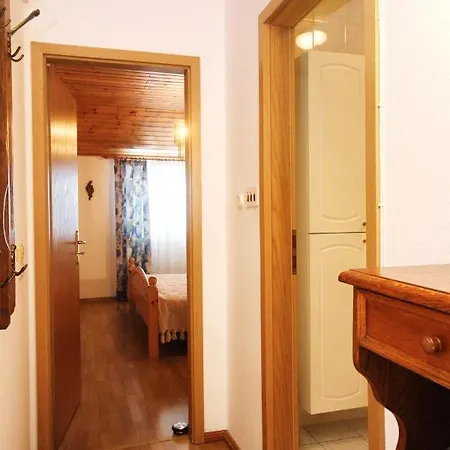 4440f Apartment